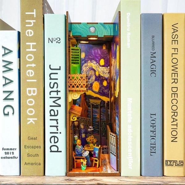 Book Nook El Mundo de Vincent – 3D Puzzle con Luz LED